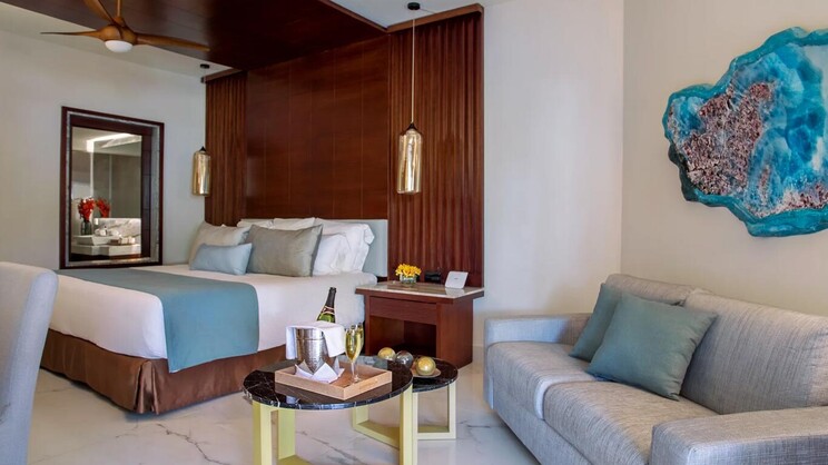 Junior Suite Pool View